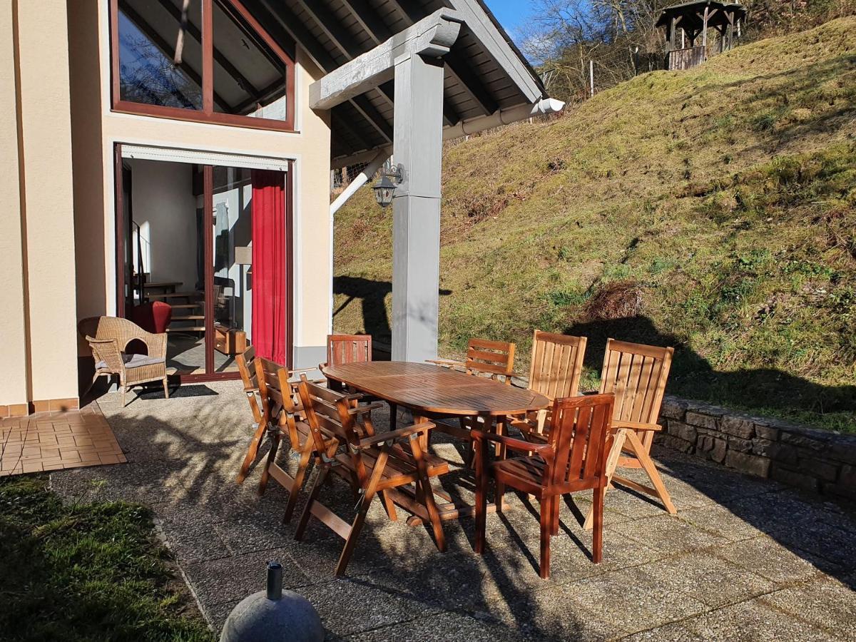Grosses Ferienhaus Sauerburgblick Sauerthal Exterior photo